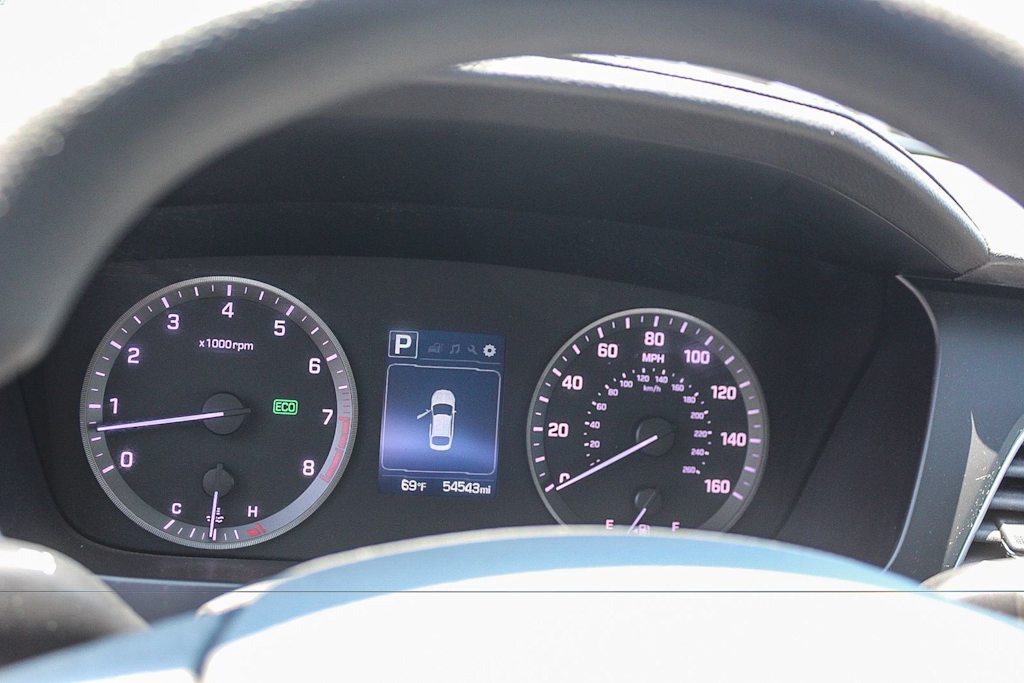 Thumbnail: 2016 Hyundai Sonata - 16
