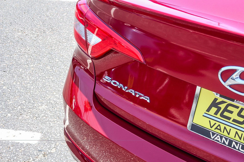 Thumbnail: 2016 Hyundai Sonata - 22