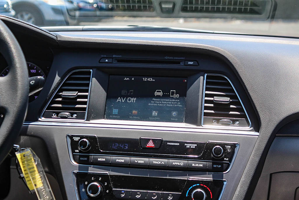 Thumbnail: 2016 Hyundai Sonata - 27