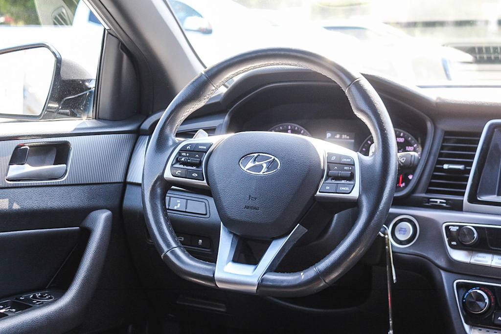Thumbnail: 2018 Hyundai Sonata - 9