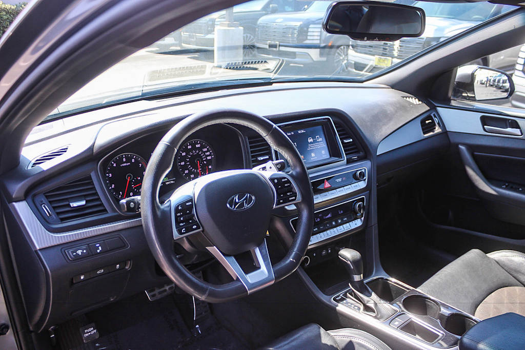 Thumbnail: 2018 Hyundai Sonata - 13