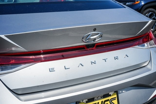 2022 Hyundai Elantra SEL 24