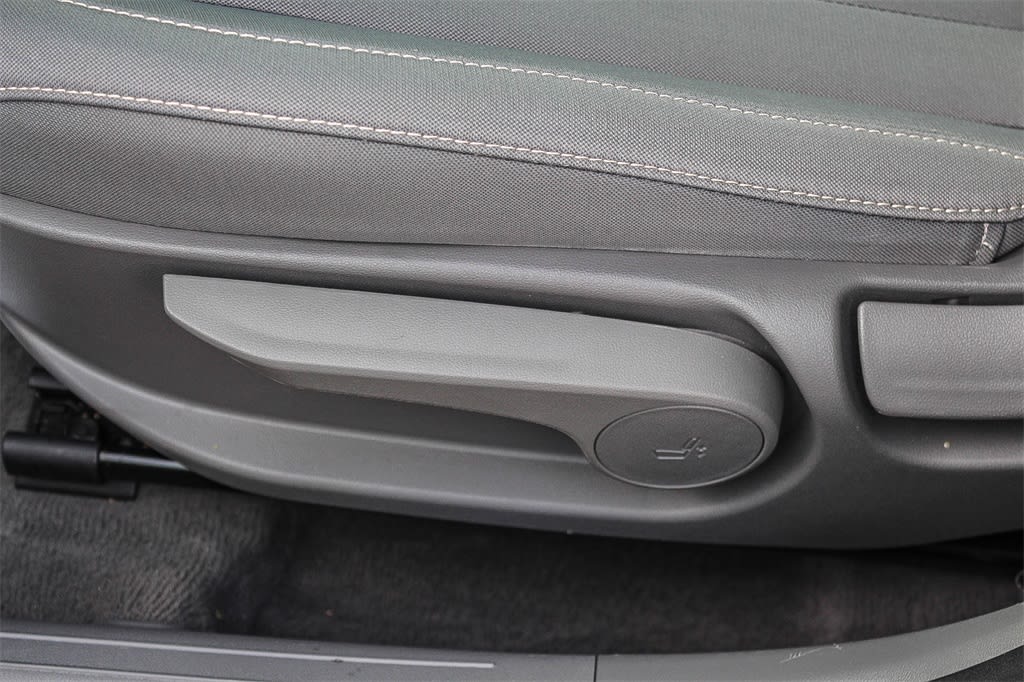 Thumbnail: 2023 Hyundai Elantra - 27