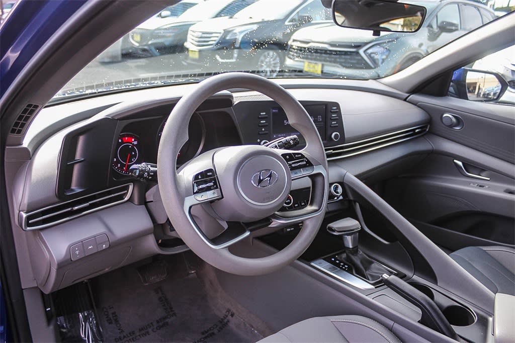 Thumbnail: 2023 Hyundai Elantra - 12