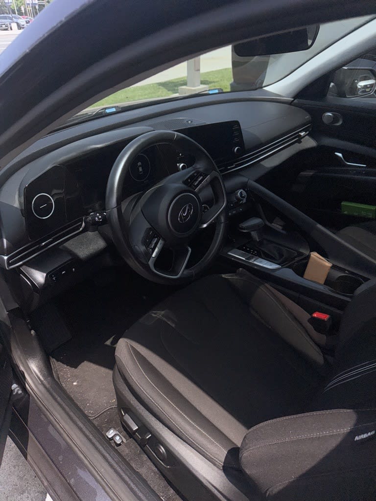2022 Hyundai Elantra SEL 21