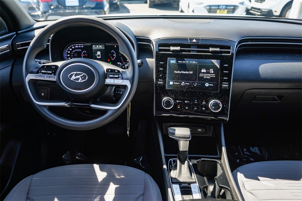 2024 Hyundai Santa Cruz SE 2