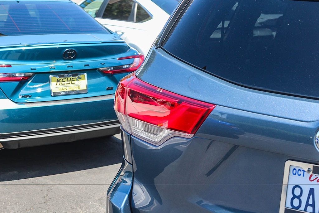 Thumbnail: 2017 Toyota Highlander - 22