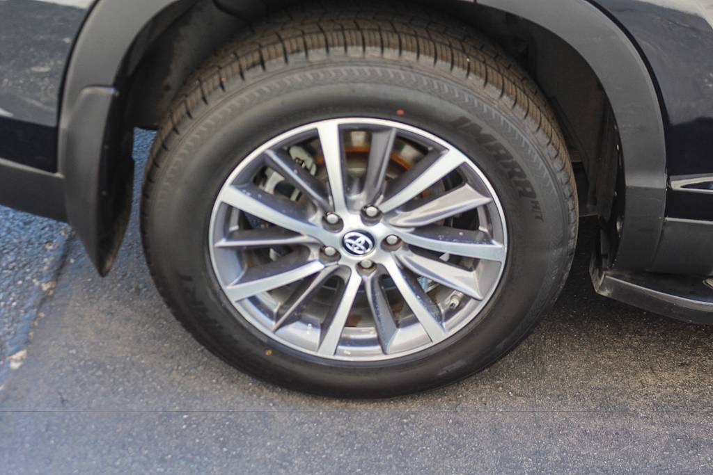 Thumbnail: 2019 Toyota Highlander - 7
