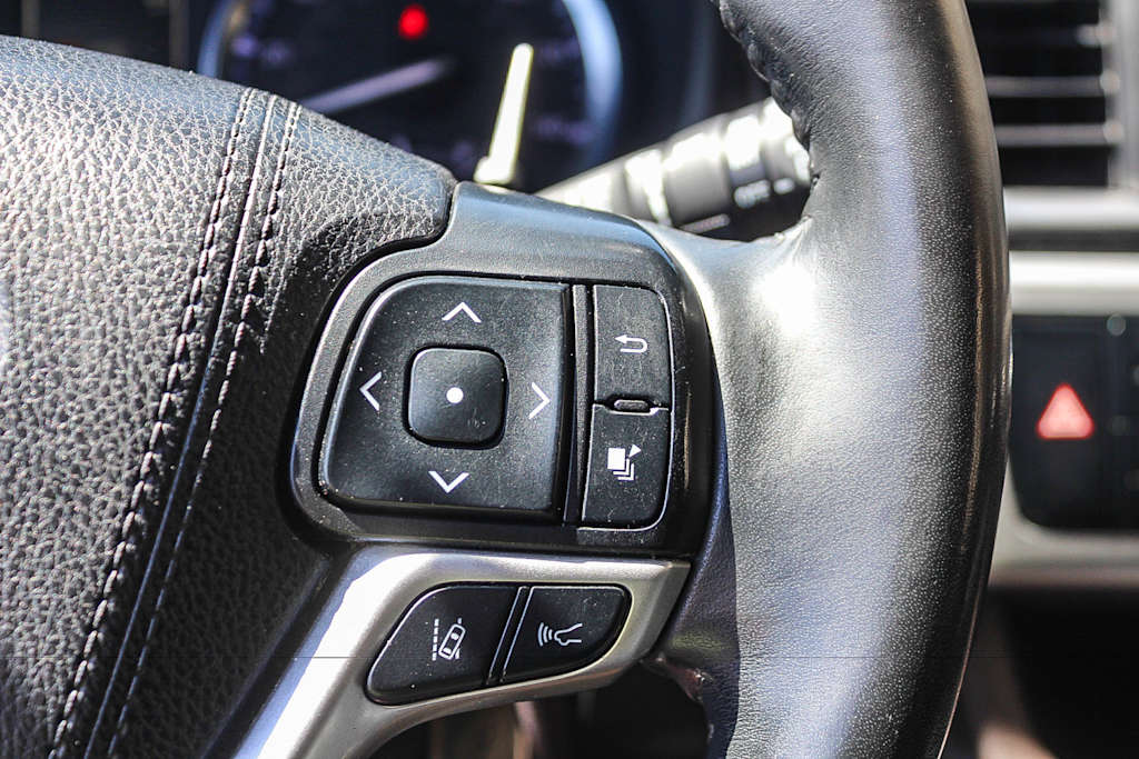 Thumbnail: 2019 Toyota Highlander - 28