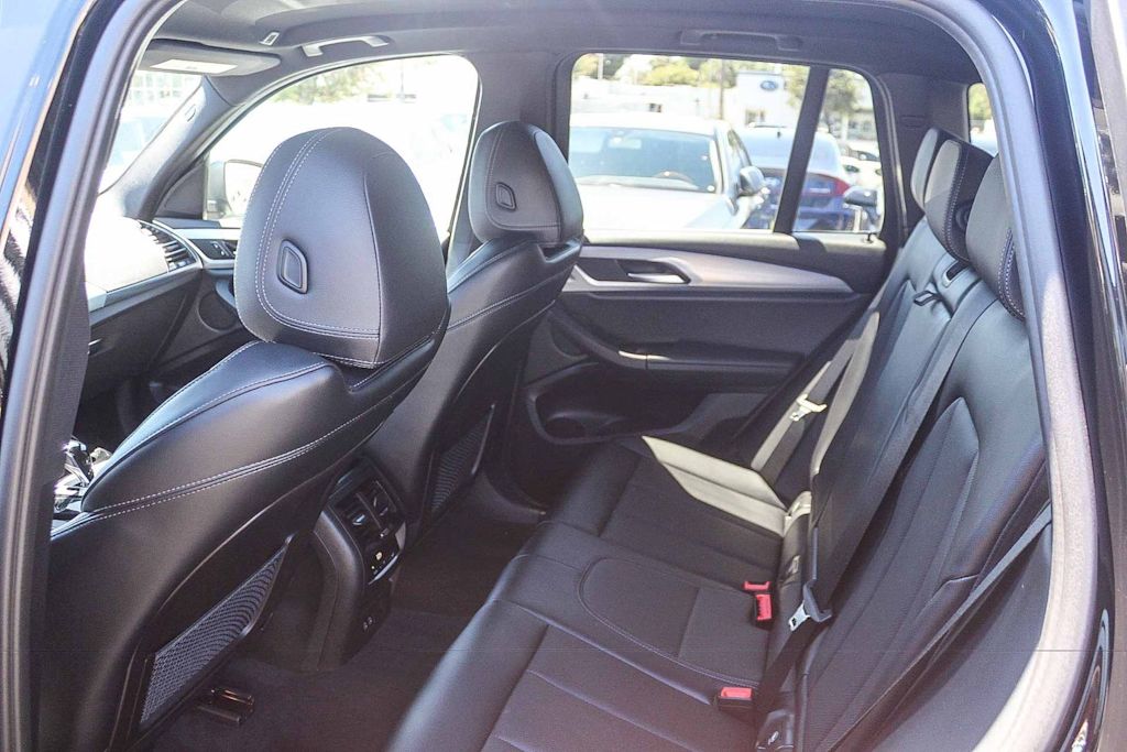 Thumbnail: 2023 BMW X3 - 11