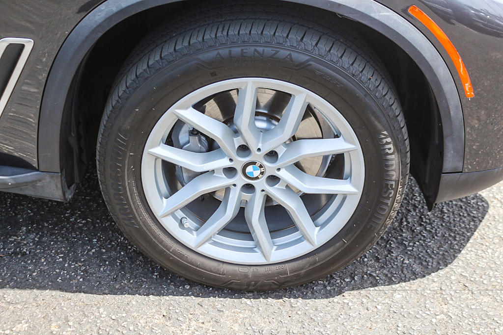 Thumbnail: 2023 BMW X5 - 21