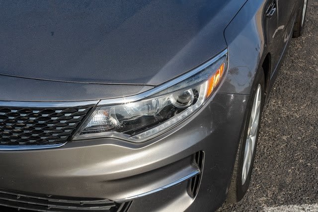 2018 Kia Optima EX 22