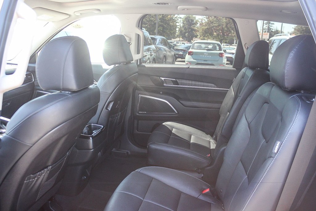 Thumbnail: 2024 Kia Telluride - 11