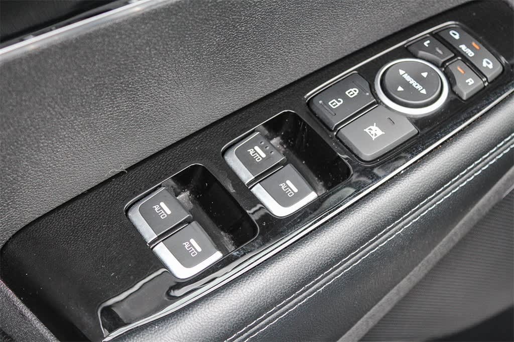 Thumbnail: 2019 Kia Sorento - 25