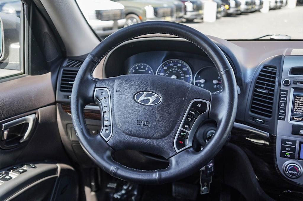 Thumbnail: 2012 Hyundai Santa Fe - 9