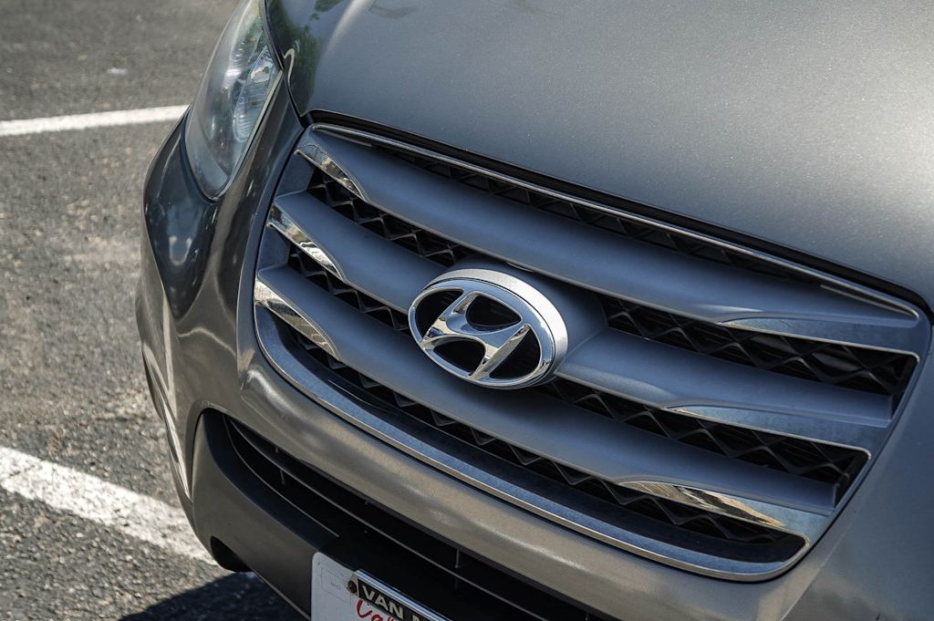 Thumbnail: 2012 Hyundai Santa Fe - 6