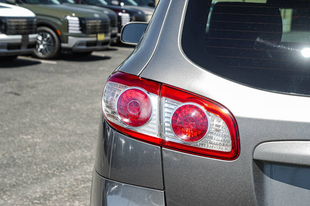 Thumbnail: 2012 Hyundai Santa Fe - 20