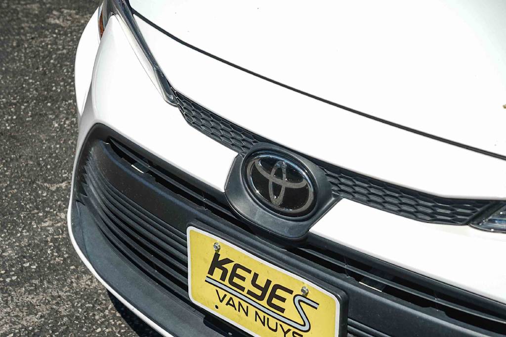 Thumbnail: 2023 Toyota Corolla - 5