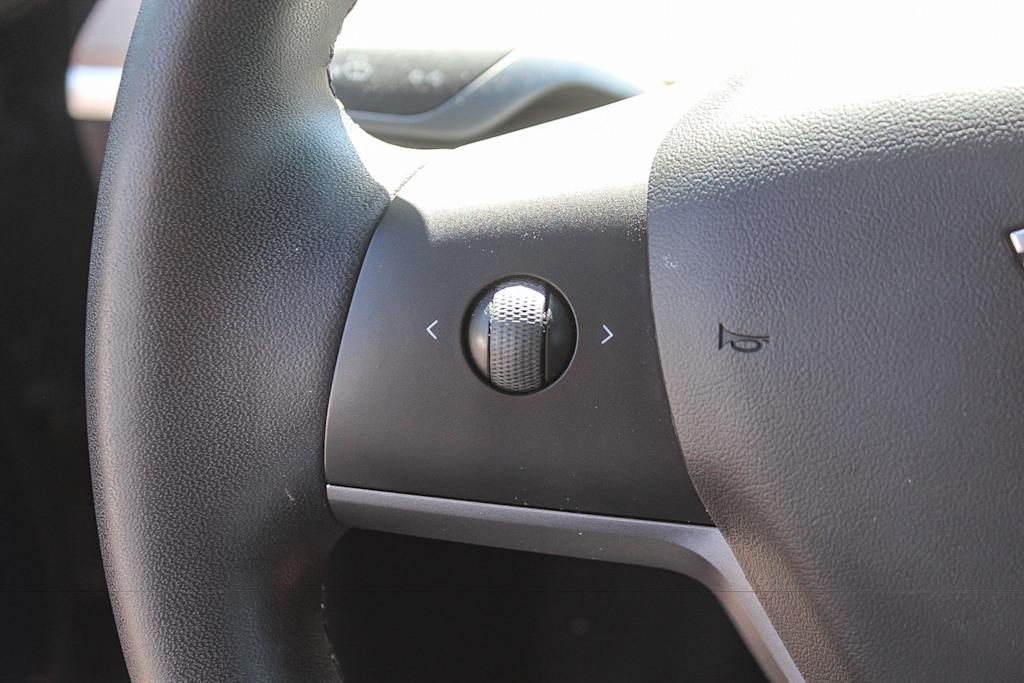 Thumbnail: 2020 Tesla Model 3 - 26