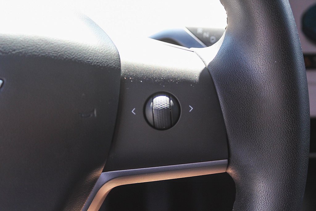Thumbnail: 2020 Tesla Model 3 - 27