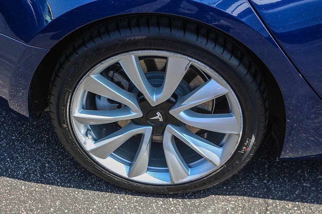 Thumbnail: 2018 Tesla Model 3 - 5
