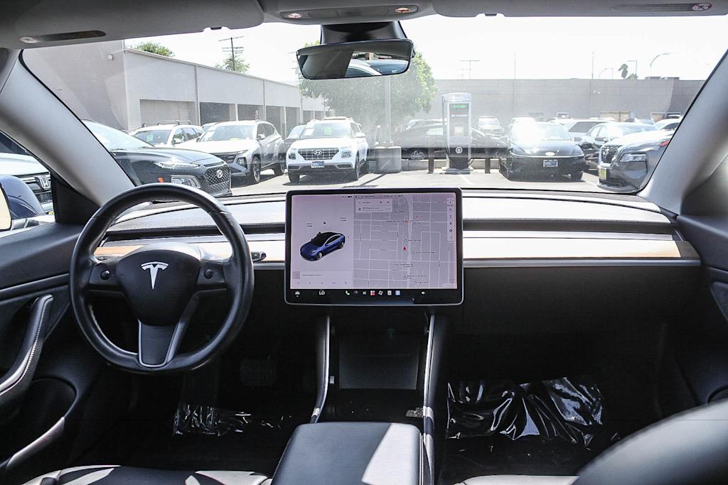 Thumbnail: 2018 Tesla Model 3 - 2