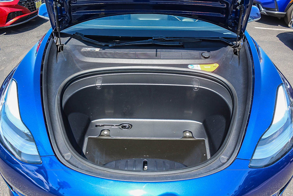 Thumbnail: 2018 Tesla Model 3 - 27