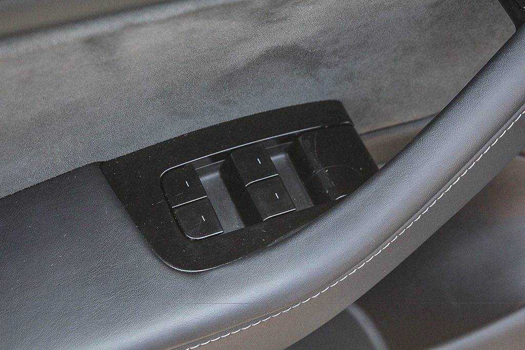 Thumbnail: 2018 Tesla Model 3 - 23