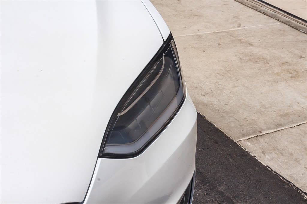 Thumbnail: 2018 Tesla Model X - 22