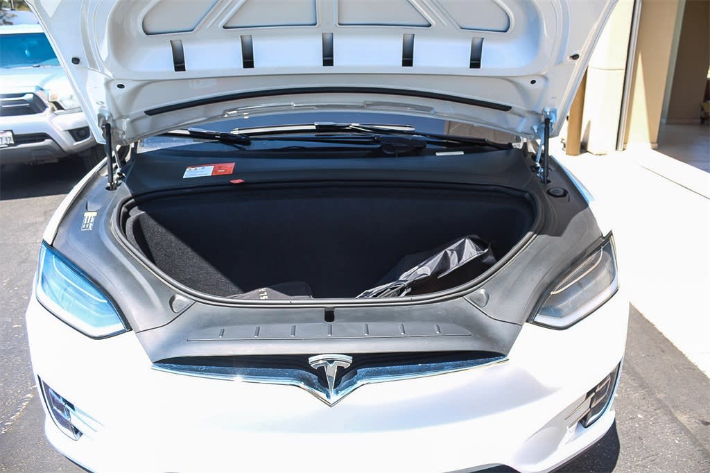 Thumbnail: 2018 Tesla Model X - 7