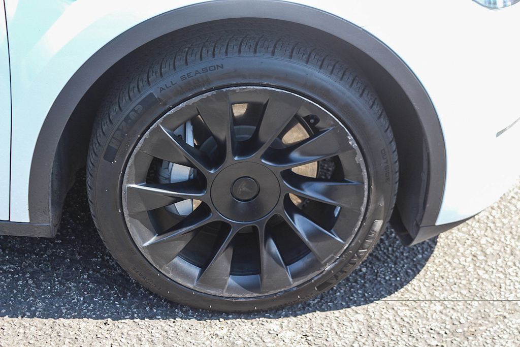 Thumbnail: 2024 Tesla Model Y - 17