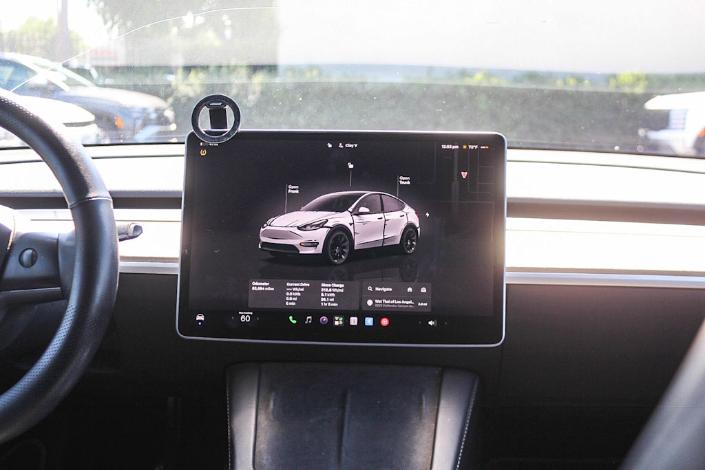 Thumbnail: 2024 Tesla Model Y - 8