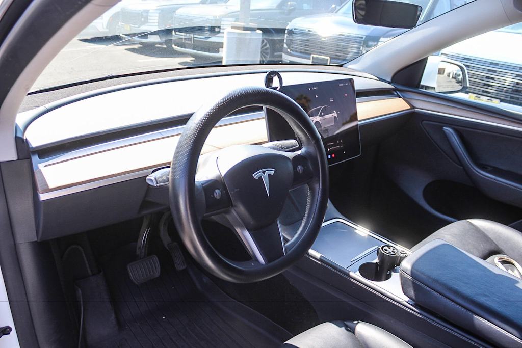 Thumbnail: 2024 Tesla Model Y - 21