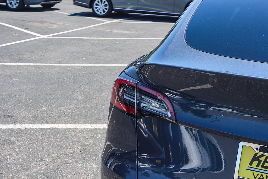 Thumbnail: 2023 Tesla Model Y - 6