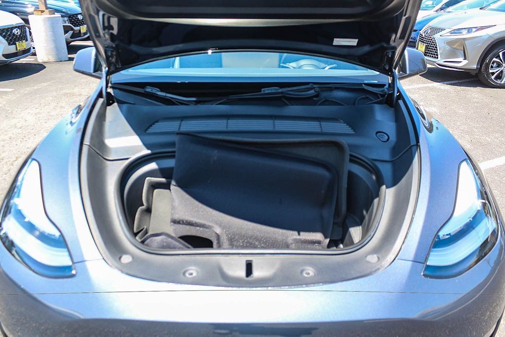 Thumbnail: 2023 Tesla Model Y - 8