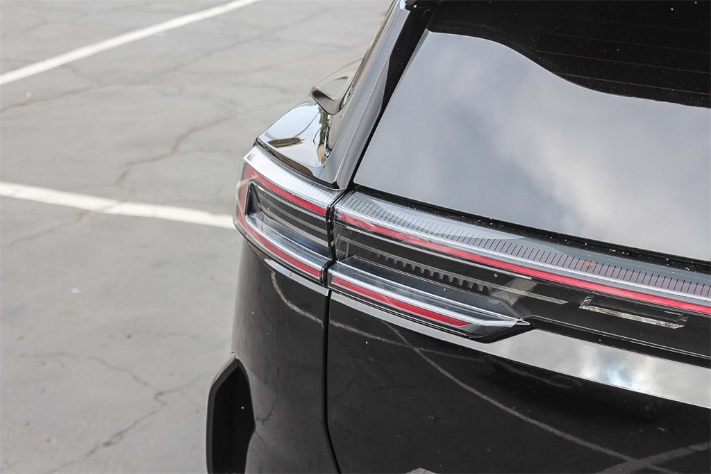 Thumbnail: 2025 Polestar 3 - 18