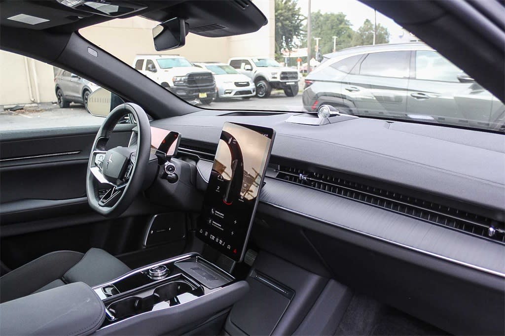 Thumbnail: 2025 Polestar 3 - 10