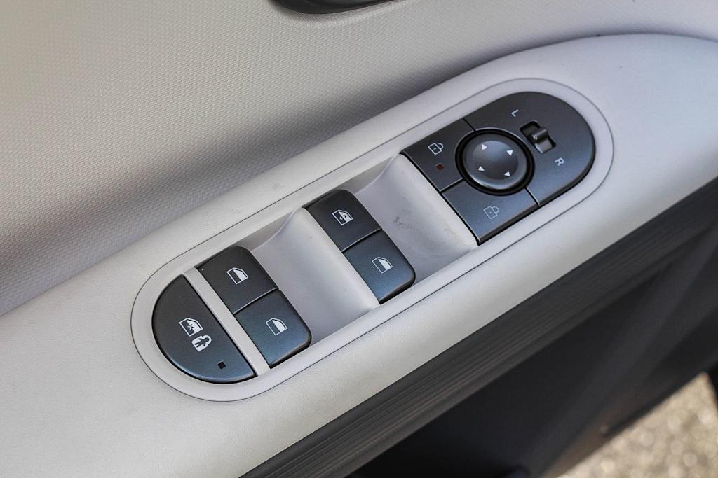 Thumbnail: 2026 Hyundai Ioniq 5 - 25