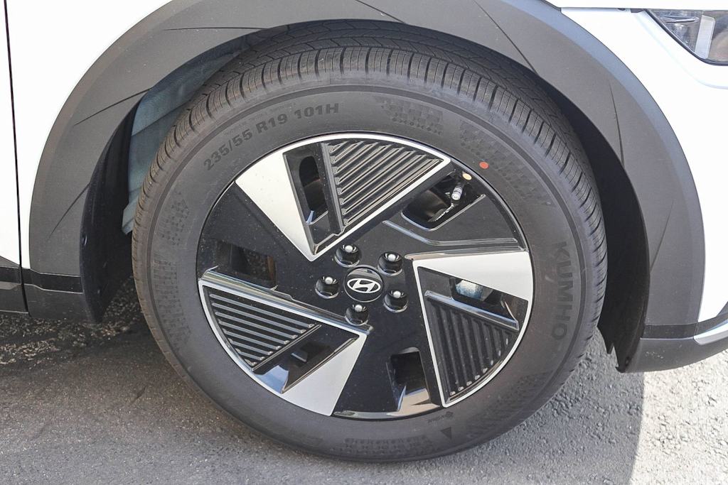 Thumbnail: 2026 Hyundai Ioniq 5 - 18