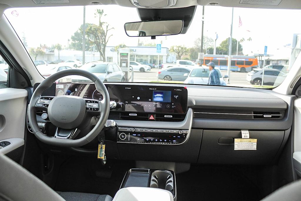 Thumbnail: 2026 Hyundai Ioniq 5 - 2