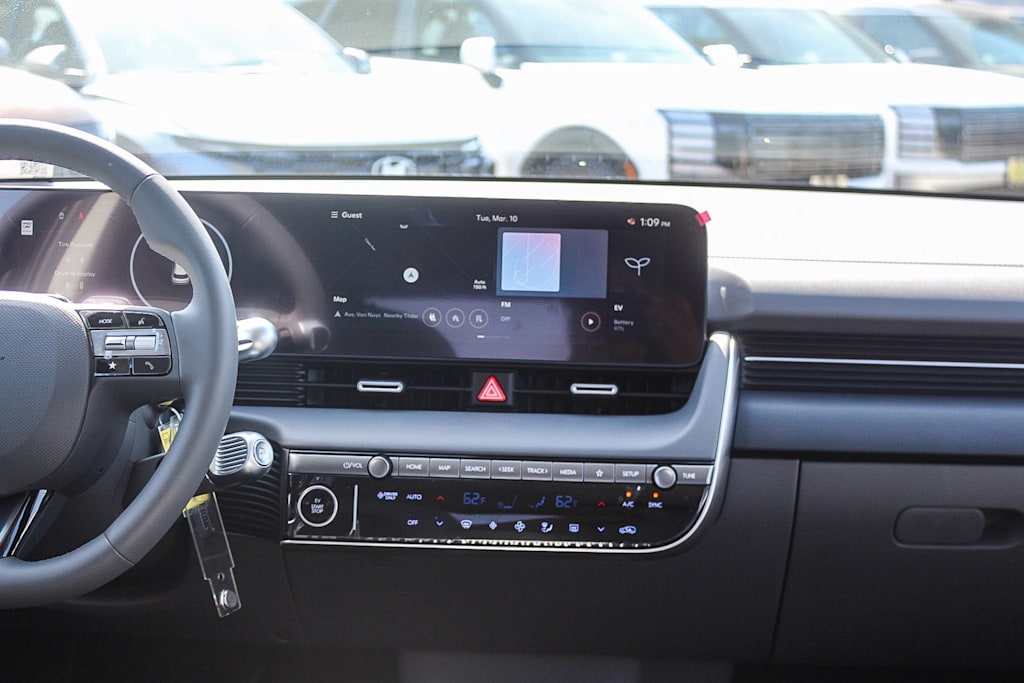 Thumbnail: 2026 Hyundai Ioniq 5 - 12