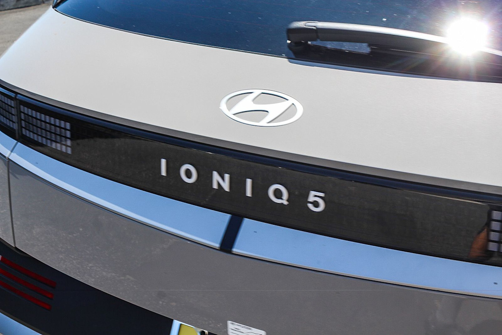 Thumbnail: 2026 Hyundai Ioniq 5 - 18