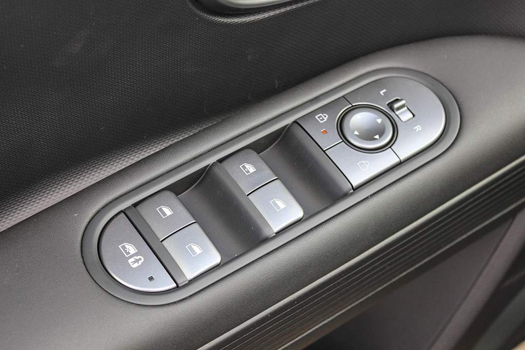 Thumbnail: 2026 Hyundai Ioniq 5 - 26