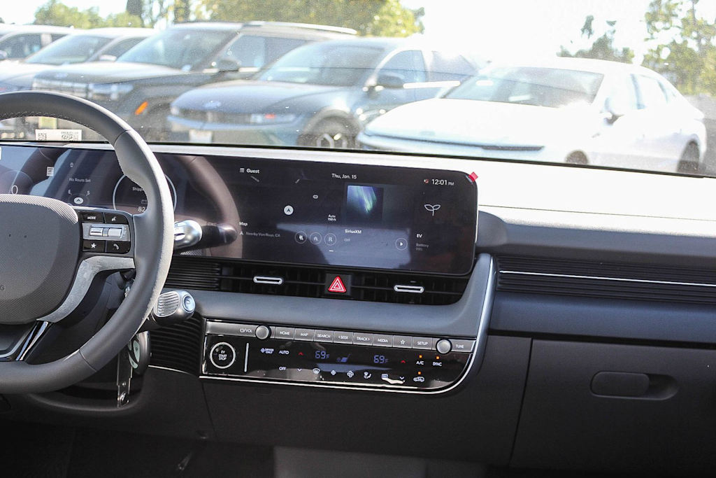 Thumbnail: 2026 Hyundai Ioniq 5 - 12