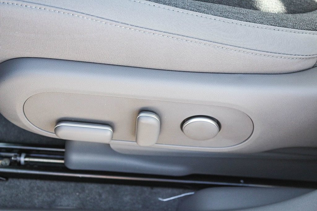 Thumbnail: 2026 Hyundai Ioniq 5 - 25