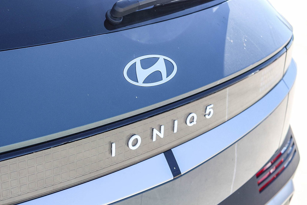 Thumbnail: 2026 Hyundai Ioniq 5 - 21
