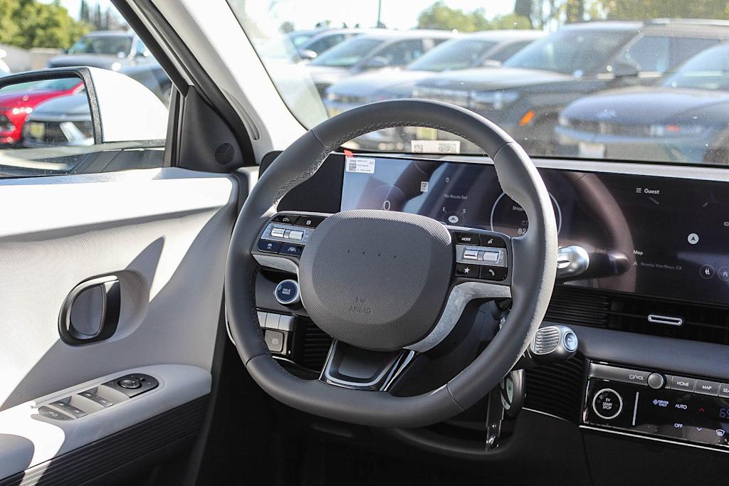 Thumbnail: 2026 Hyundai Ioniq 5 - 9
