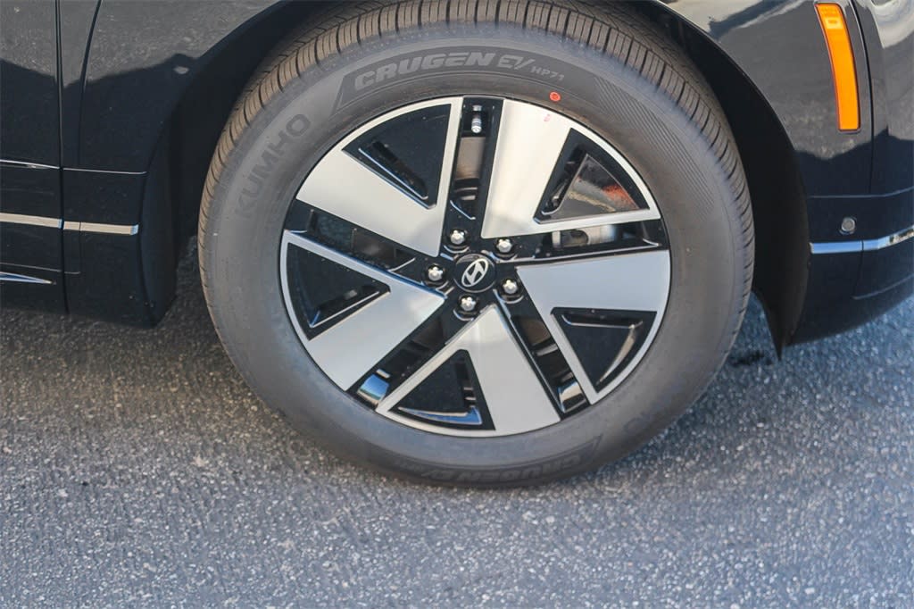 Thumbnail: 2026 Hyundai Ioniq - 18