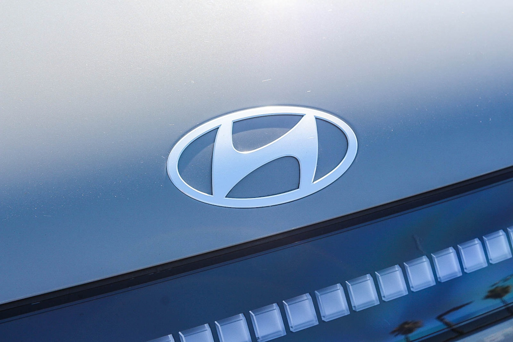 Thumbnail: 2026 Hyundai Ioniq - 6