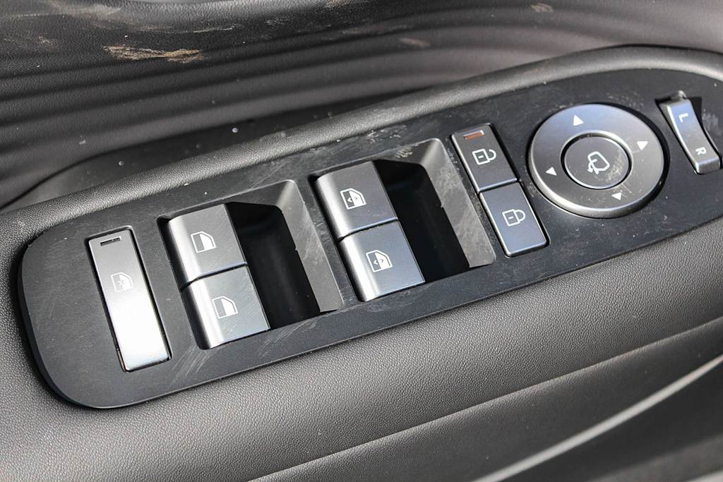 Thumbnail: 2026 Hyundai Ioniq - 25